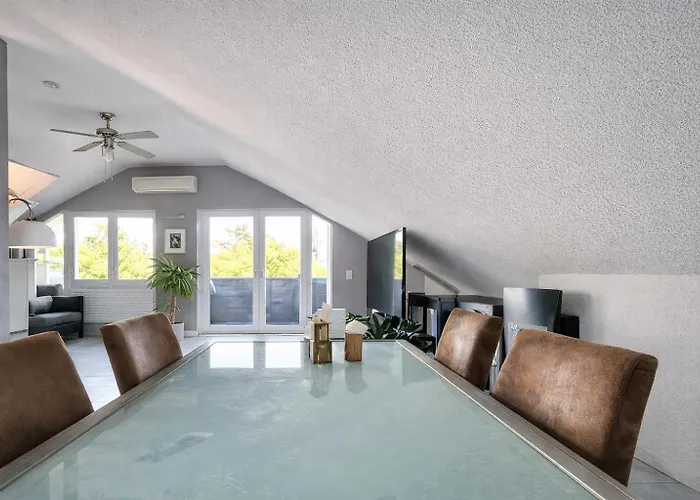 Modern Luxury Duesseldorf Koeln * Grevenbroich